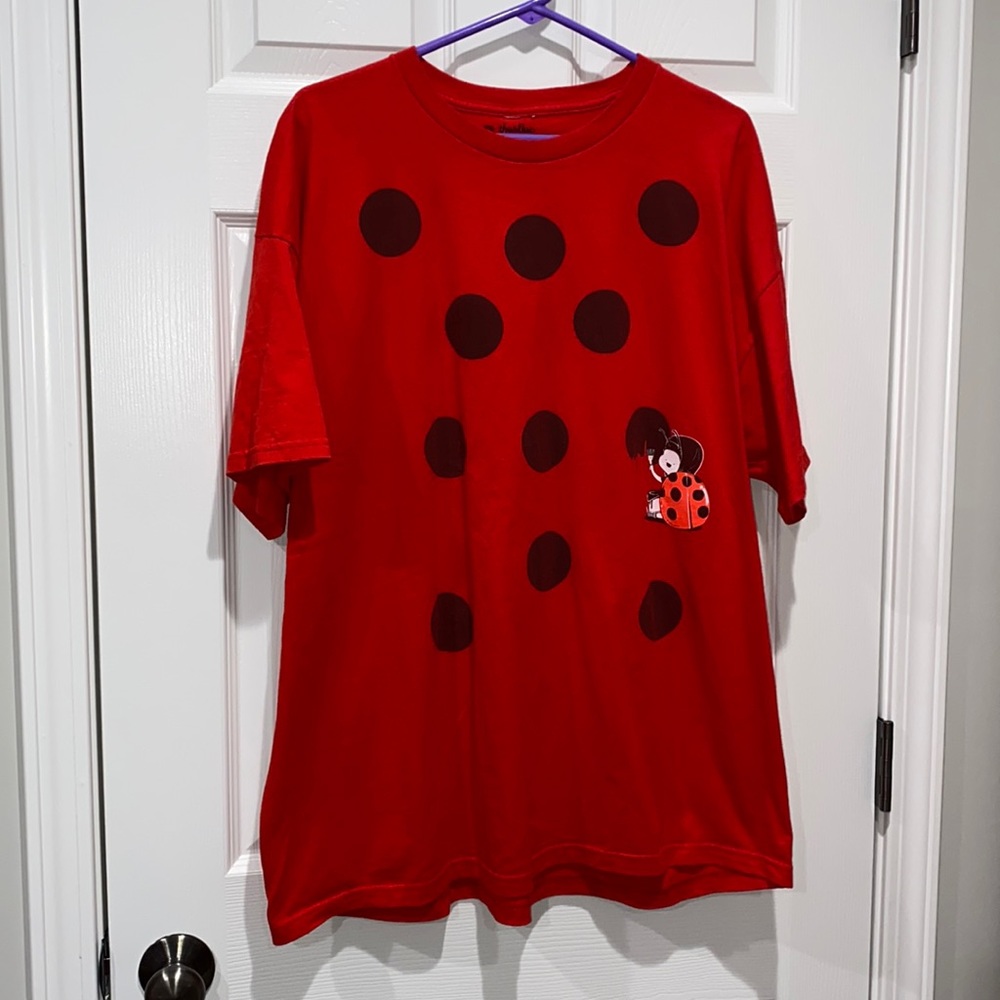 Threadless T-shirt 2007 - Ladybug painting dots “my favorite pattern” by Pufuki